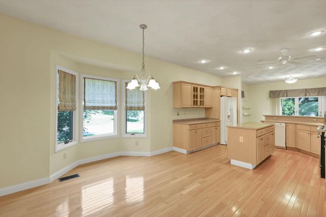 6050 Kentigern Court S, Dublin, OH 43017