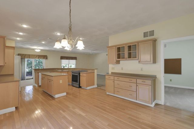 6050 Kentigern Court S, Dublin, OH 43017