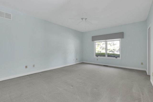 6050 Kentigern Court S, Dublin, OH 43017