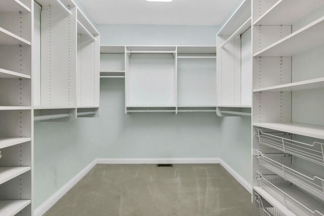 6050 Kentigern Court S, Dublin, OH 43017