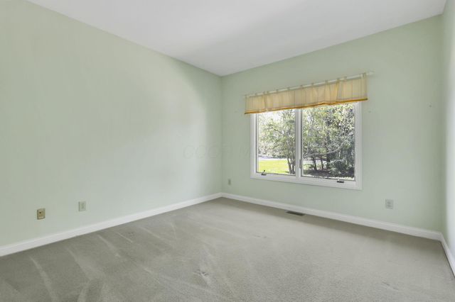 6050 Kentigern Court S, Dublin, OH 43017