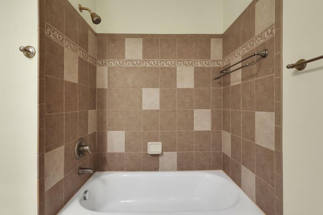 6050 Kentigern Court S, Dublin, OH 43017