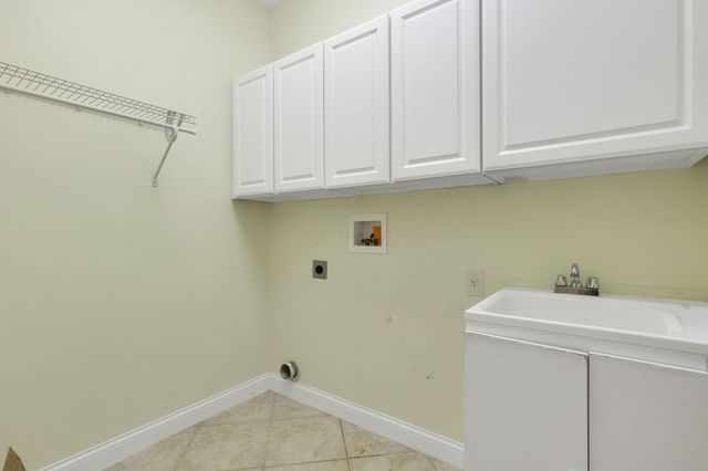 6050 Kentigern Court S, Dublin, OH 43017