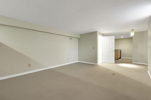 6050 Kentigern Court S, Dublin, OH 43017