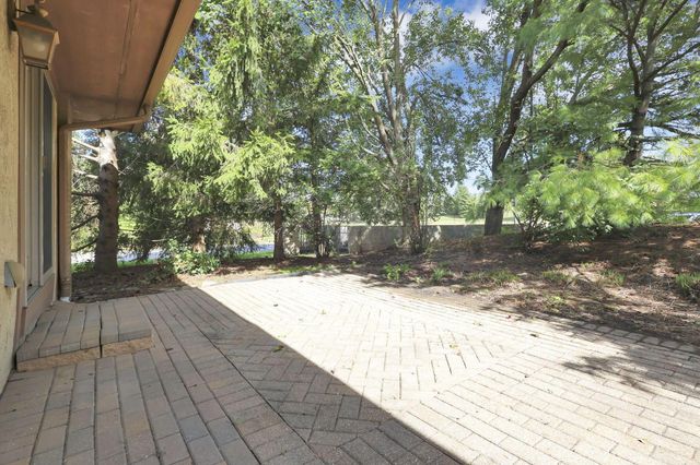 6050 Kentigern Court S, Dublin, OH 43017