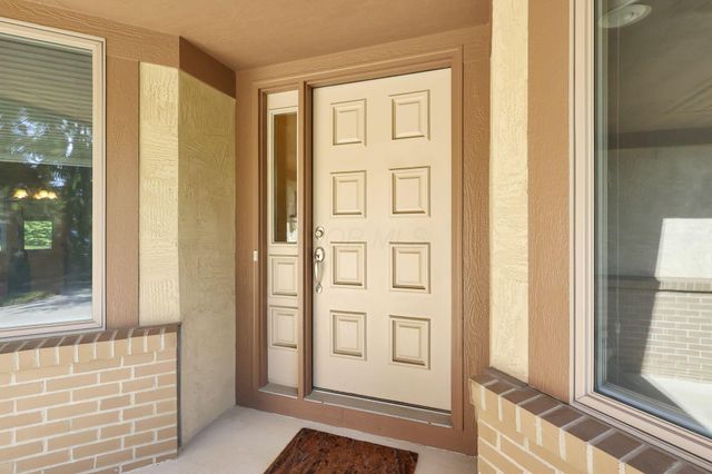 6050 Kentigern Court S, Dublin, OH 43017