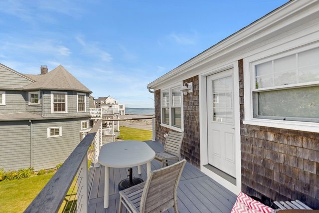 33 Oceanside Dr, Scituate, MA 02066