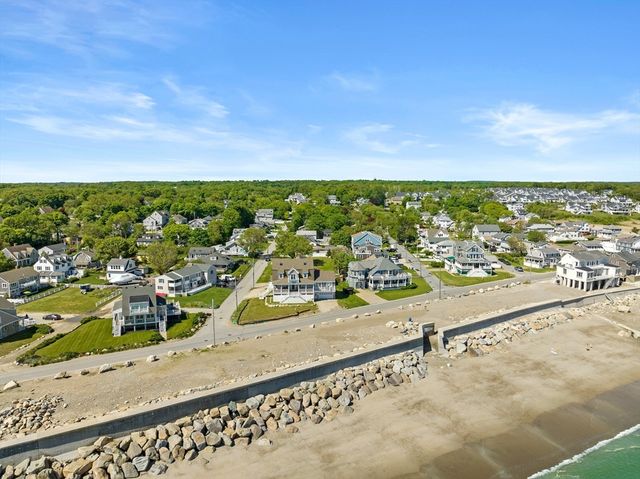 33 Oceanside Dr, Scituate, MA 02066