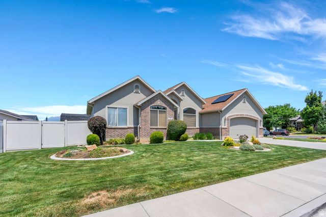 193 E SANTA FE DR, Springville, UT 84663