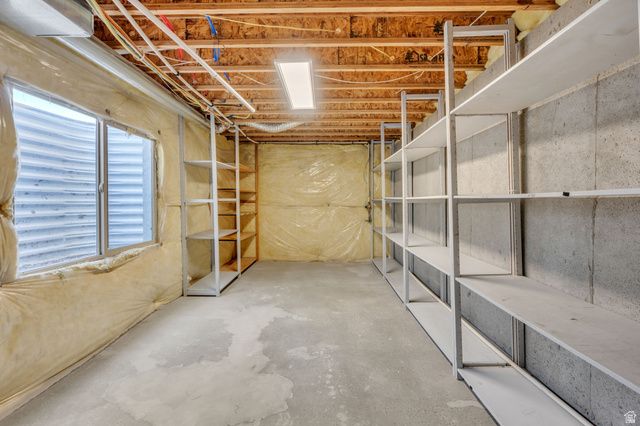 193 E SANTA FE DR, Springville, UT 84663