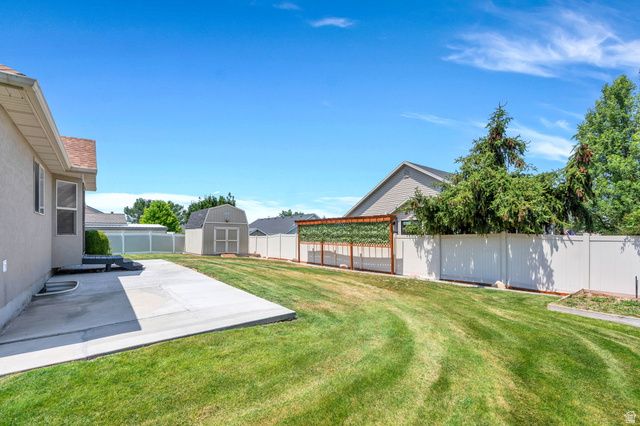 193 E SANTA FE DR, Springville, UT 84663