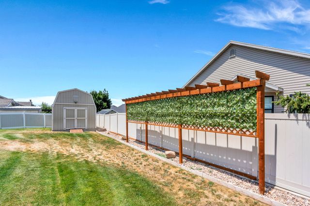 193 E SANTA FE DR, Springville, UT 84663