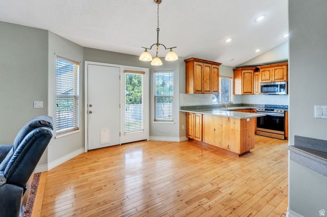193 E SANTA FE DR, Springville, UT 84663
