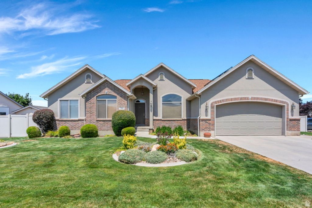 193 E SANTA FE DR, Springville, UT 84663