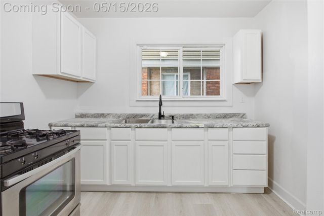 157 W Nevada Street, Detroit, MI 48203