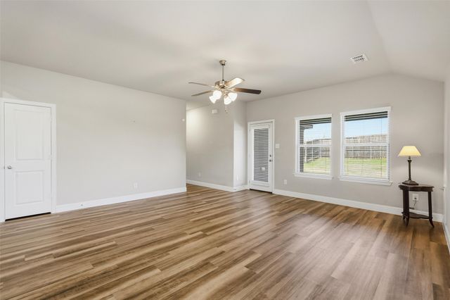 2712 Empire Street, Denton, TX 76209