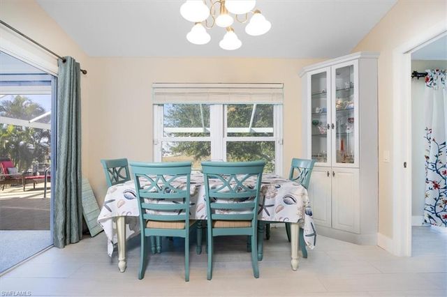 20 NE 8th PL, Cape Coral, FL 33909