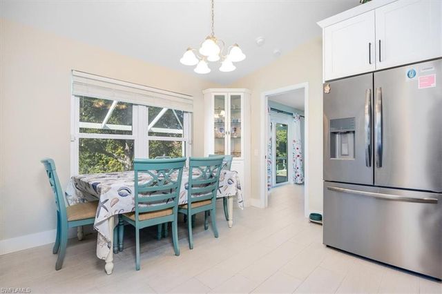 20 NE 8th PL, Cape Coral, FL 33909