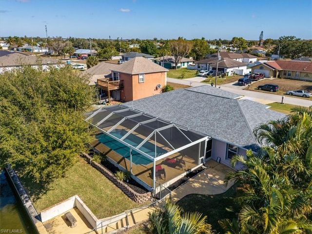 20 NE 8th PL, Cape Coral, FL 33909
