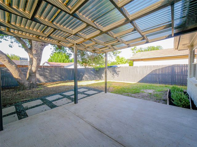 909 STONE TRAIL Drive, Plano, TX 75023