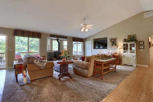 5800 Lehamite Fall Road, Mariposa, CA 95338