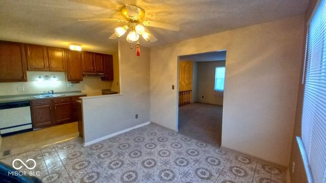 9425 Pepperidge Drive, Indianapolis, IN 46235