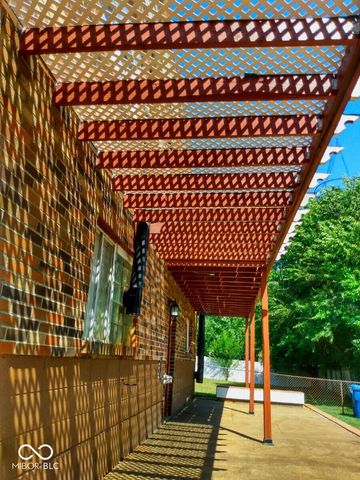 9425 Pepperidge Drive, Indianapolis, IN 46235