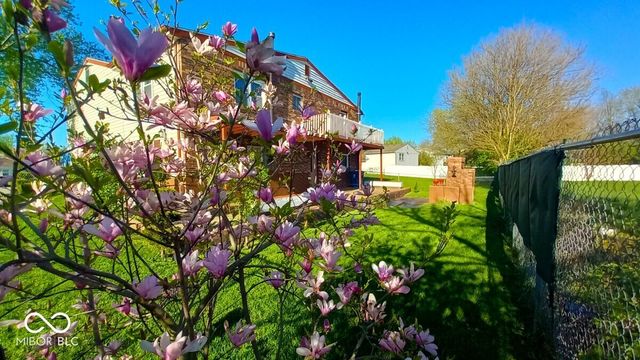 9425 Pepperidge Drive, Indianapolis, IN 46235