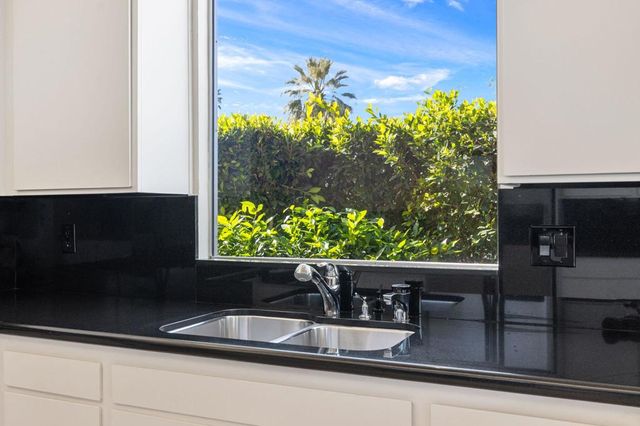 47186 El Agadir, Palm Desert, CA 92260