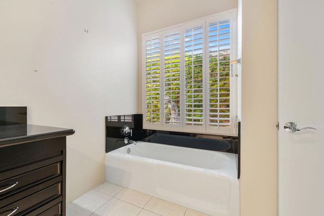 47186 El Agadir, Palm Desert, CA 92260