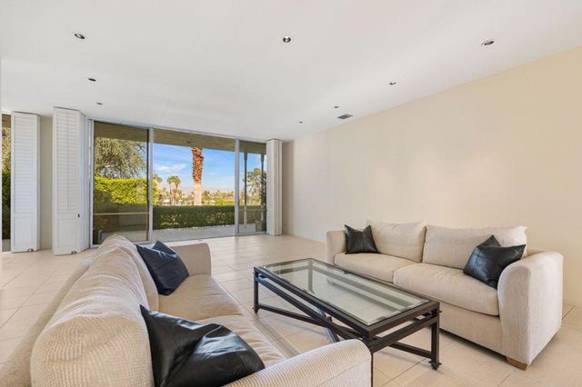 47186 El Agadir, Palm Desert, CA 92260