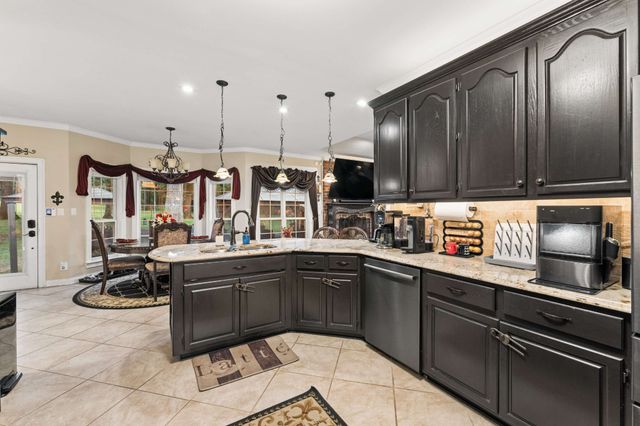 960 Stones River Rd, La Vergne, TN 37086