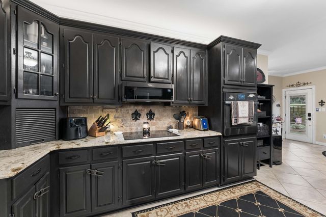 960 Stones River Rd, La Vergne, TN 37086