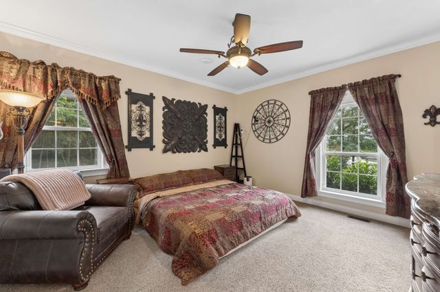 960 Stones River Rd, La Vergne, TN 37086