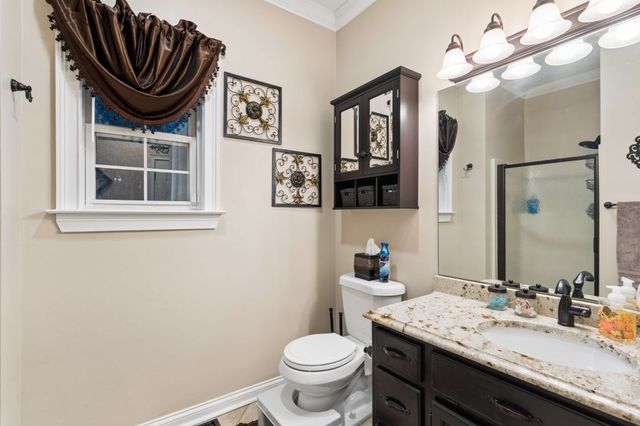 960 Stones River Rd, La Vergne, TN 37086