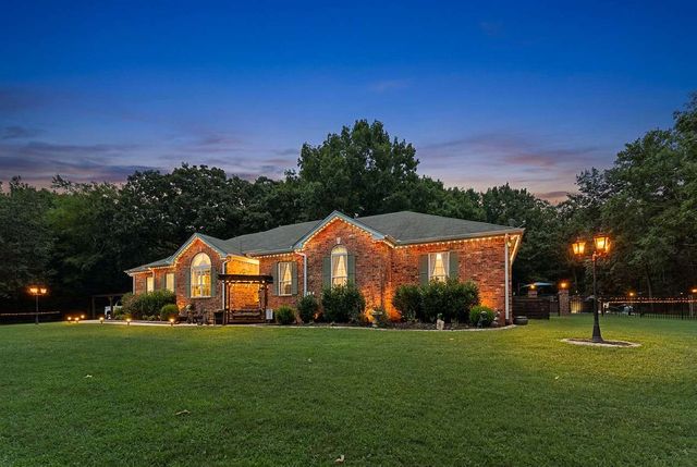 960 Stones River Rd, La Vergne, TN 37086