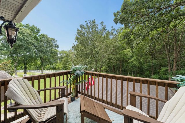 960 Stones River Rd, La Vergne, TN 37086