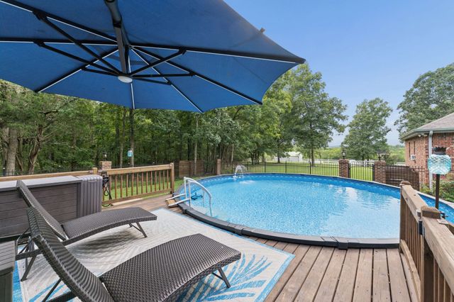 960 Stones River Rd, La Vergne, TN 37086
