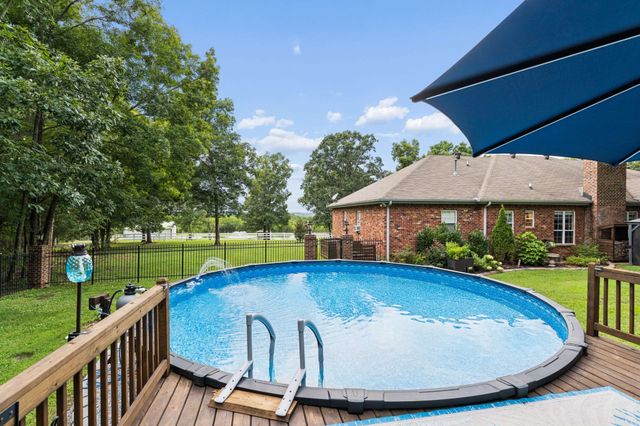 960 Stones River Rd, La Vergne, TN 37086
