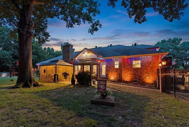 960 Stones River Rd, La Vergne, TN 37086