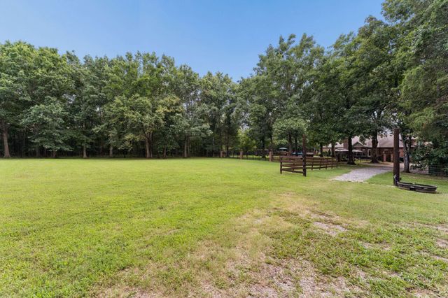 960 Stones River Rd, La Vergne, TN 37086