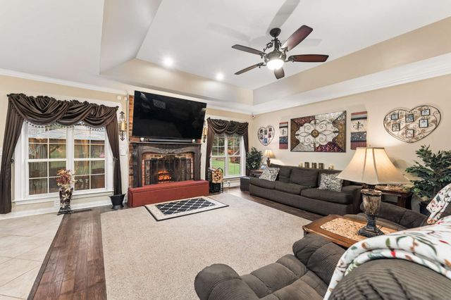 960 Stones River Rd, La Vergne, TN 37086
