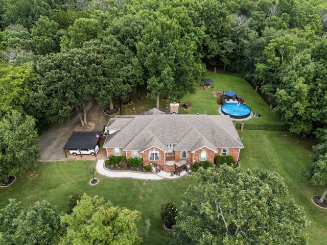 960 Stones River Rd, La Vergne, TN 37086