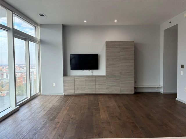 45 Ivan Allen Jr Blvd NW 1806, Atlanta, GA 30308