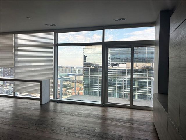 45 Ivan Allen Jr Blvd NW 1806, Atlanta, GA 30308