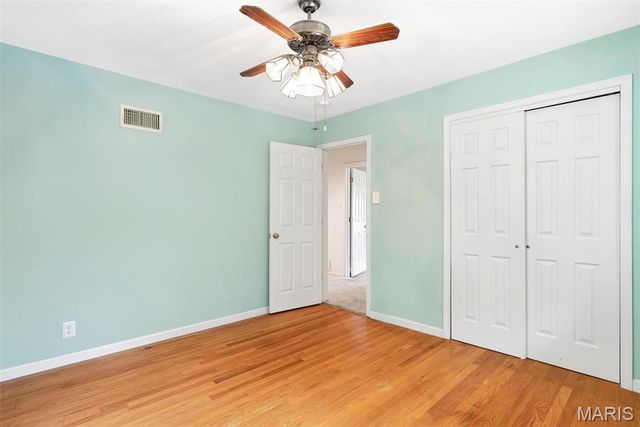 12205 Renwick Drive, St Louis, MO 63128