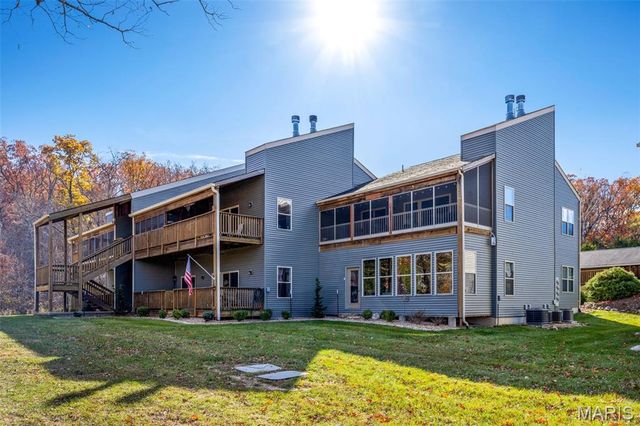 152 Geneva Cove Drive, Innsbrook, MO 63390