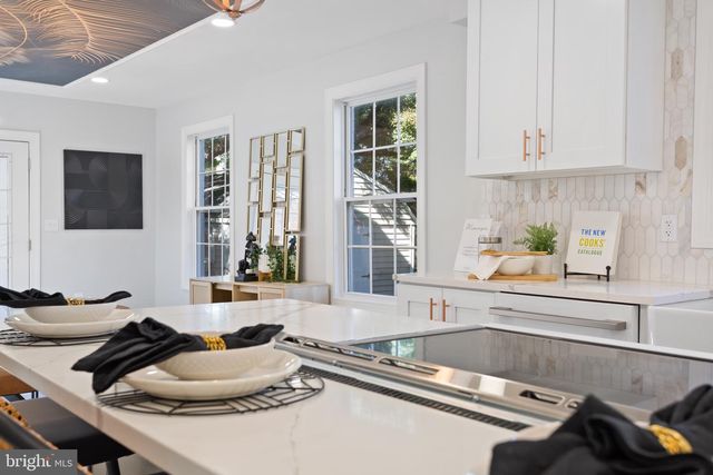 617 GREENBRIER DR, Silver Spring, MD 20910