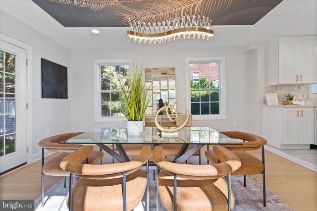 617 GREENBRIER DR, Silver Spring, MD 20910