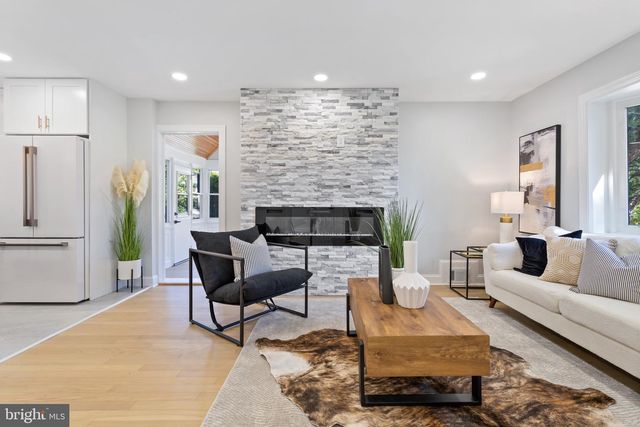 617 GREENBRIER DR, Silver Spring, MD 20910